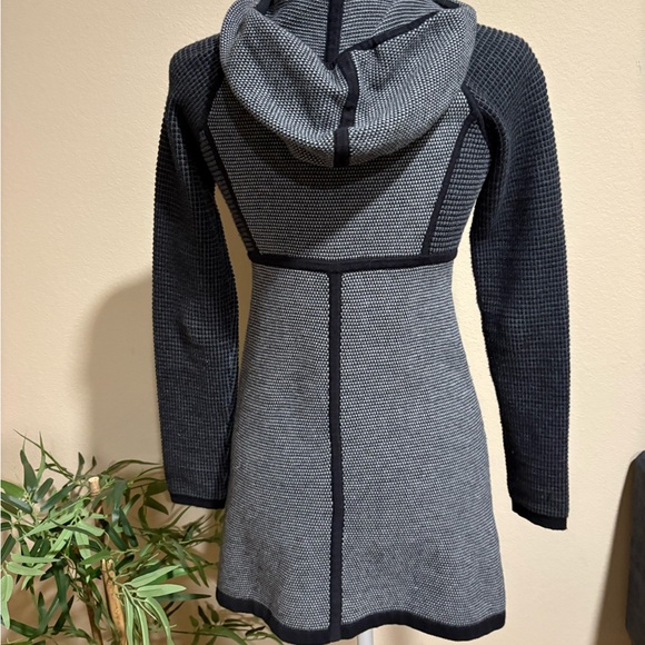 Title Nine Improv Hoodie Sweater Tunic - Picture 4 of 6